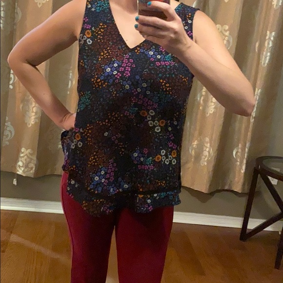3/$25 Ana Multicolor handkerchief tank top size L - Picture 5 of 5